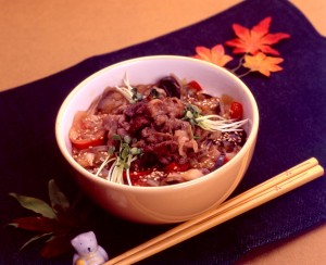 牛肉と野菜のトロトロ丼