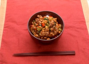 牛肉と納豆のピリ辛丼